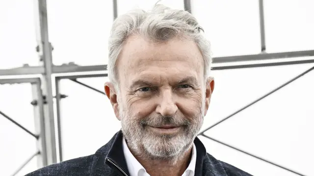 Sam Neill pada 2024. (Photo by Evan Agostini/Invision/AP)