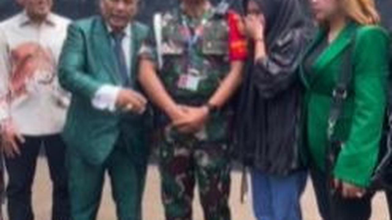 Sosok Kolonel TNI Tenangkan Tunangan Pemuda Aceh Tak Kuat Tahan Tangis di Pomdam Jaya