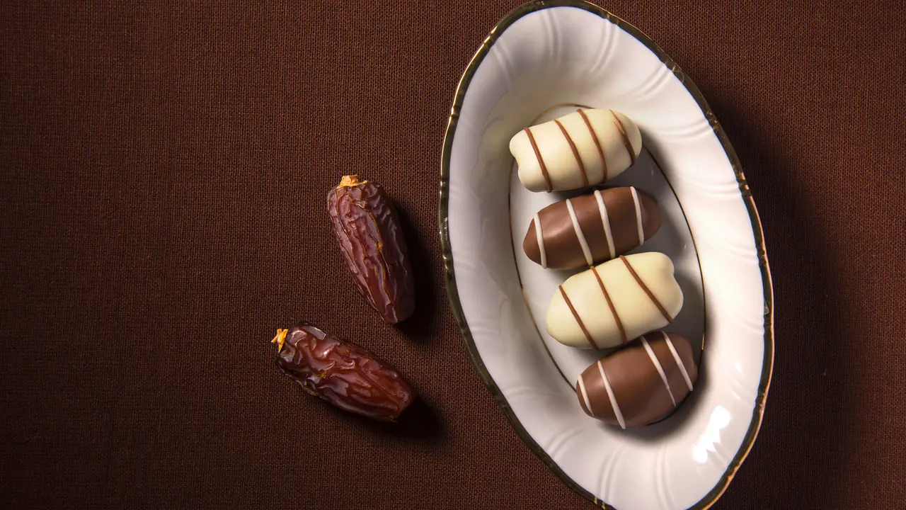 kurma coklat