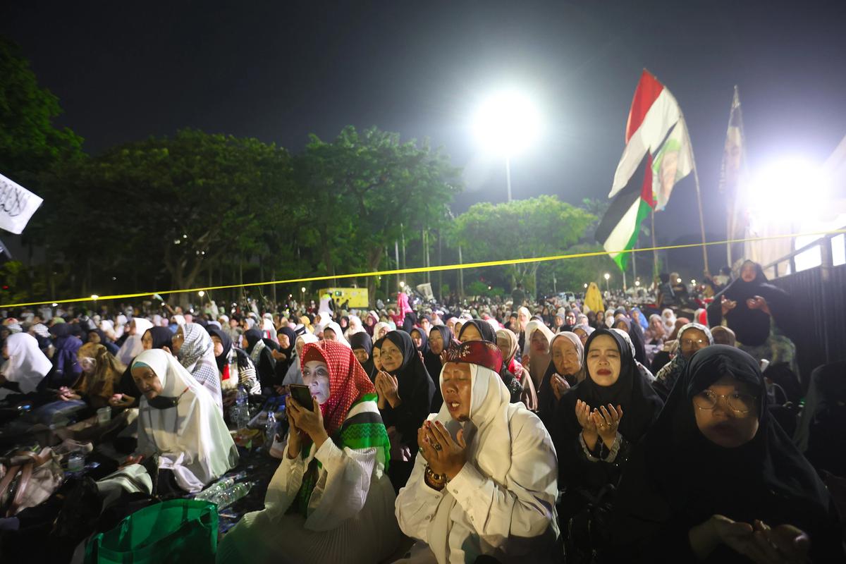 FOTO: Reuni 212 di Monas Seruan Perbaikan Bangsa