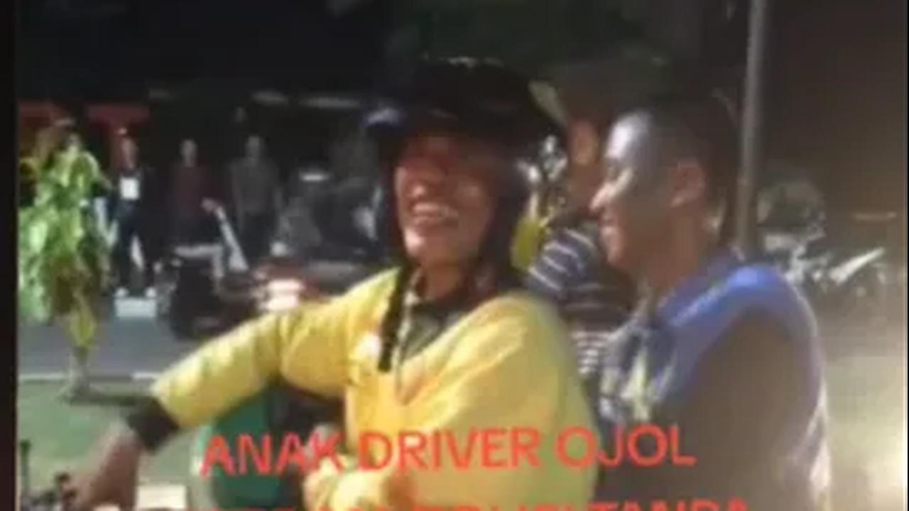 Sebut Tak Pakai Biaya