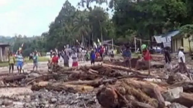Tak Makan 3 Hari, Korban Banjir Wasior Datangi Posko BPBD