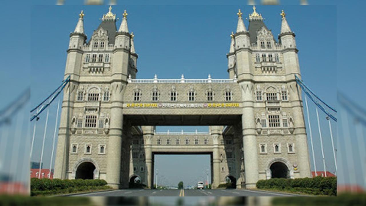 12 Monumen Populer Dunia Ini Berhasil di Replika