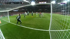 Berita video highlights Real Madrid vs Real Betis dalam lanjutan Liga Spanyol, Senin (13/3) dinihari WIB. This video presented by Ballball.