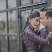 Ge Pamungkas dan Anastasia Herzigova tunangan [foto: instagram/aldiphoto]