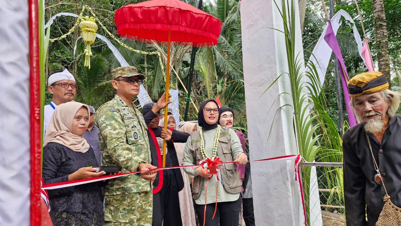 Baru Diresmikan Bupati, Jembatan Gantung Pongpet di Pangandaran Ambruk