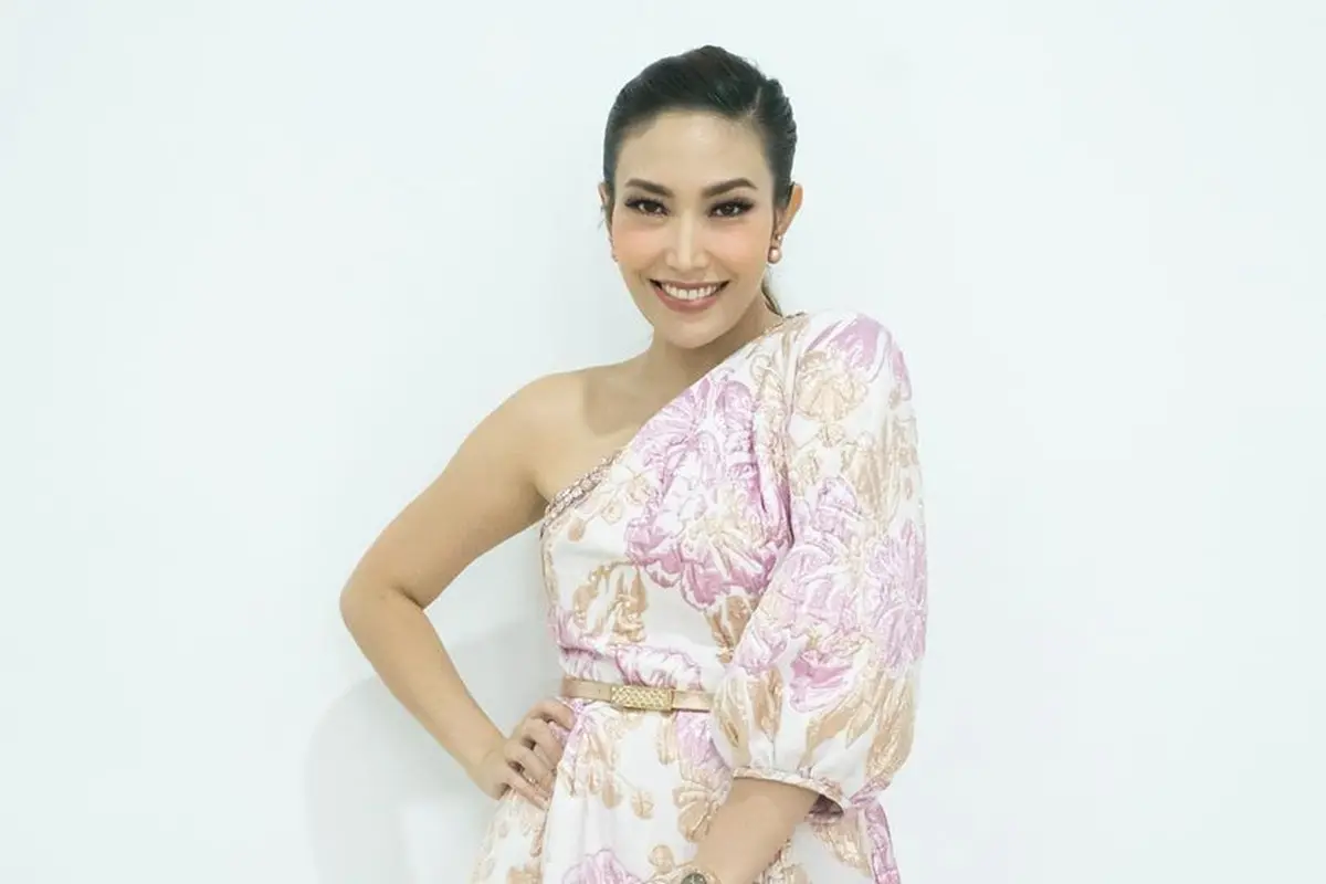 Ayu Dewi. (Foto: Instagram @mrsayudewi)