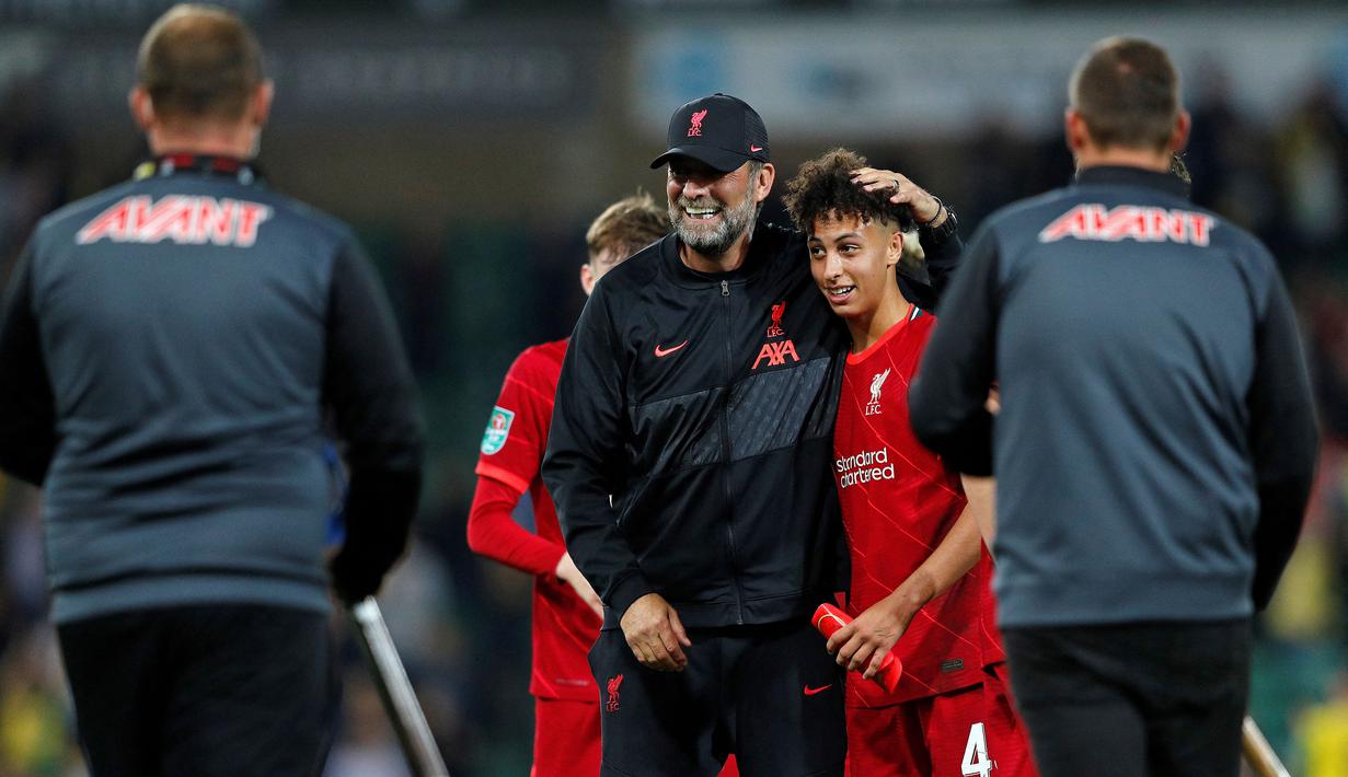 Kaide Gordon merupakan lulusan Akademi Derby County dan memilih bergabung dengan tim junior Liverpool, Februari 2021. Meski masih berusia 17 tahun, Gordon berhasil membuat Jurgen Kloop terkesan dan akhirnya masuk tim Liverpool senior. (AFP/Adrian Dennis)