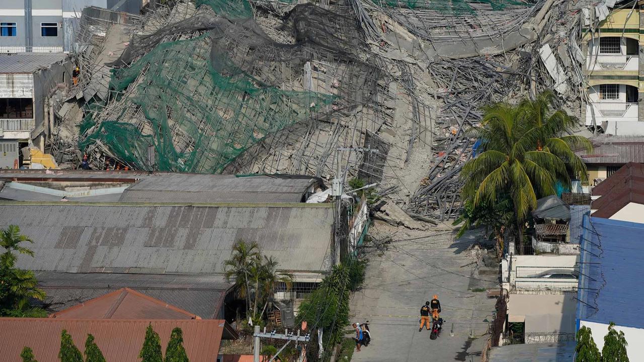 FOTO: Pencarian Korban Gedung Runtuh di Filipina Terus Berlangsung