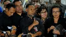 Wakil Ketua KPK, Bambang Widjojanto di periksa hampir 12 jam dan 14 pertanyaan yang di ajukan kepada dirinya oleh penyidik Bareskrim, Jakarta, Selasa, (4/2/2015). (Liputan6.com/JohanTallo)