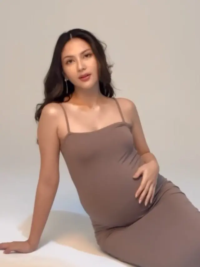 Jessica Mila saat metrnity shoot (Instagram/jscmila)