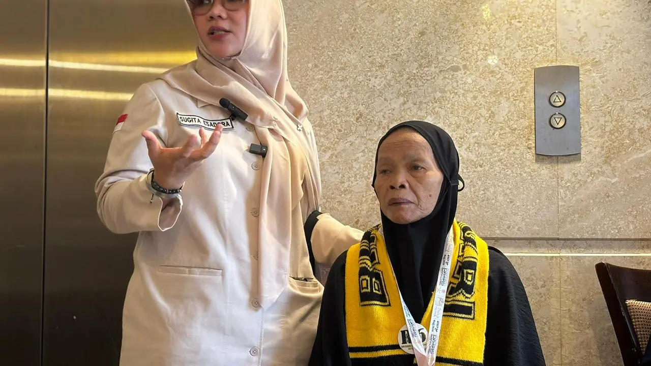 Koordinator Layanan Lansia dan Disabilitas Sektor 10 Daerah Kerja (Daker) Makkah, Sugita Esadora, saat ditemui di Makkah, 16 Mei 2026. (Liputan6.com/Asnida Riani/Media Center Haji 2026)