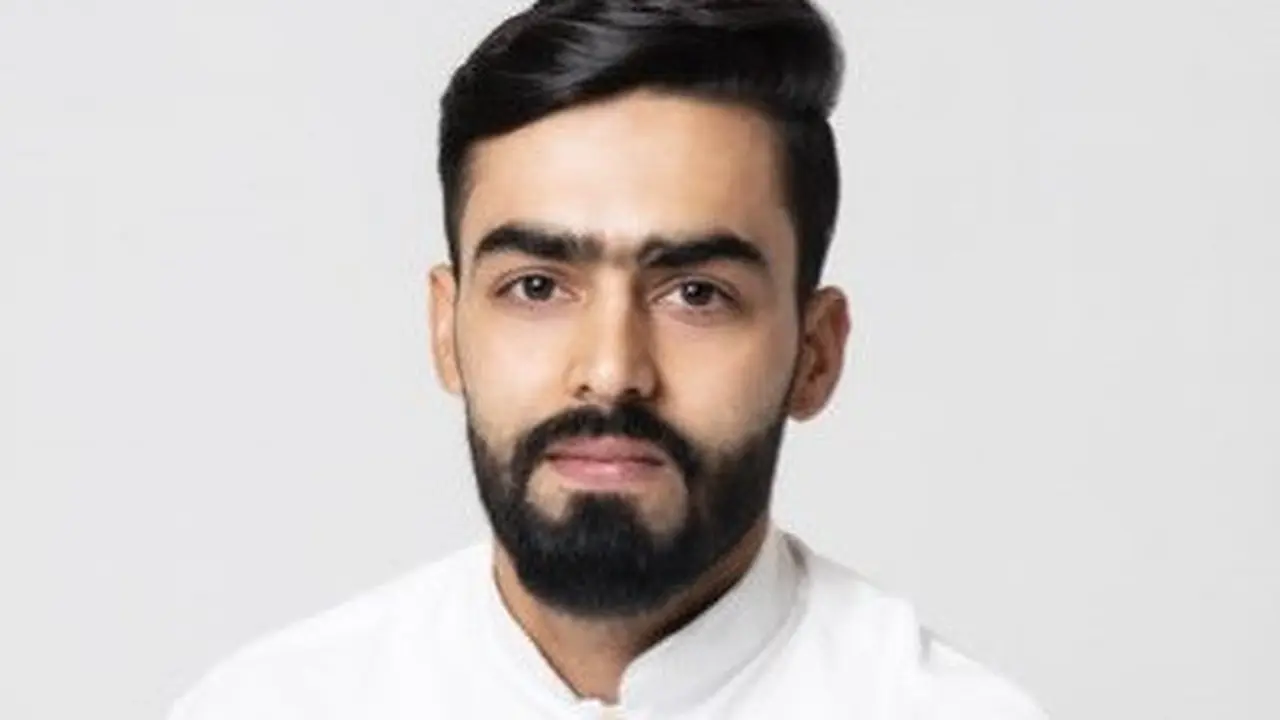 Muhammad Waqas (twitter.com/@MuhammadWaqas1_)