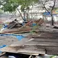 Gelombang tinggi merusak 100 kios lebih di Pantai Suwuk, Kebumen, Selasa (30/8/2022). (Foto: BPBD Kebumen/Liputan6.com)
