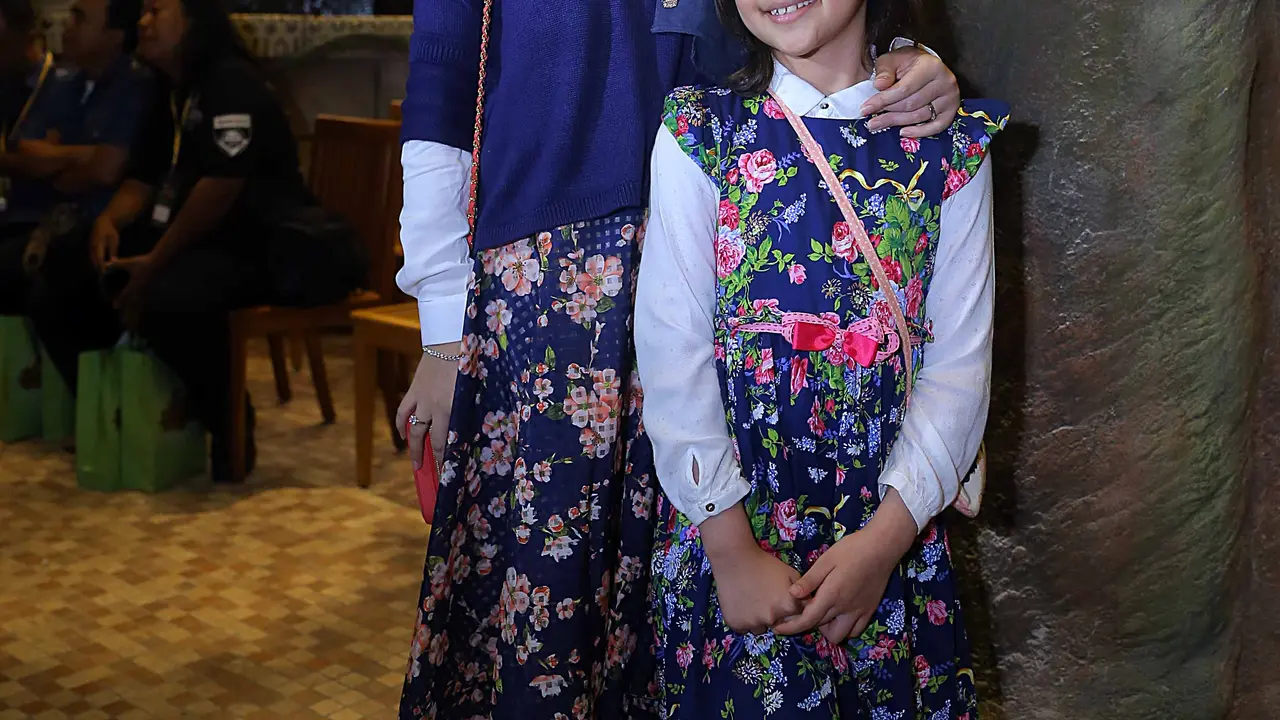 [Bintang] Annisa Trihapsari dan Aqueeni Aziz Djorghi