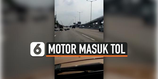 VIDEO: Detik-Detik 3 Cewek Jatuh dari Motor di Tol Jakarta-Cikampek