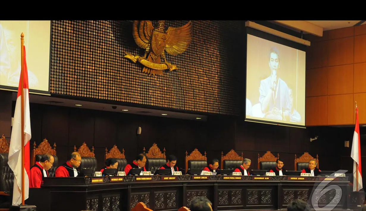 Sidang sengketa Pilpres keempat ini menghadirkan 20 saksi dari tim Prabowo-Hatta, Jakarta, Selasa (12/8/2014) (Liputan6.com/Andrian M Tunay)