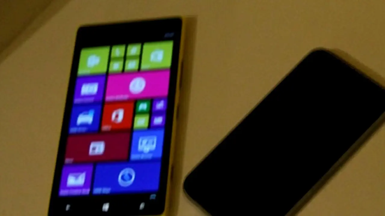 lumia-1520-v-140127b.jpg