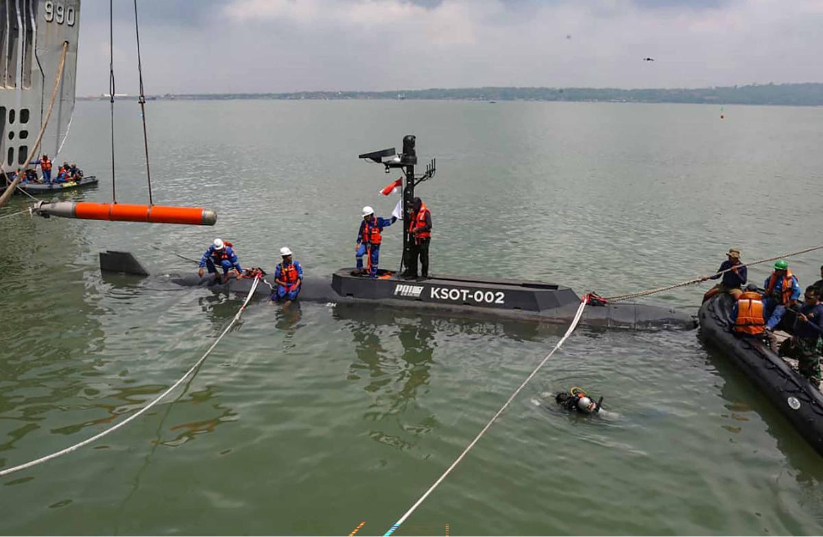 FOTO: Bangga! Anak Bangsa Ciptakan Kapal Selam Otonom Pertama di Asia Tenggara
