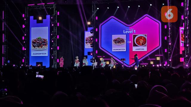 Member Red Velvet Bermain Games Tes Chemistry Bersama Indra Herlambang dan Cia Wardhana di Gelaran Lazada Fest 12.12 (Foto: Aditya Eka Prawira/Liputan6.com)