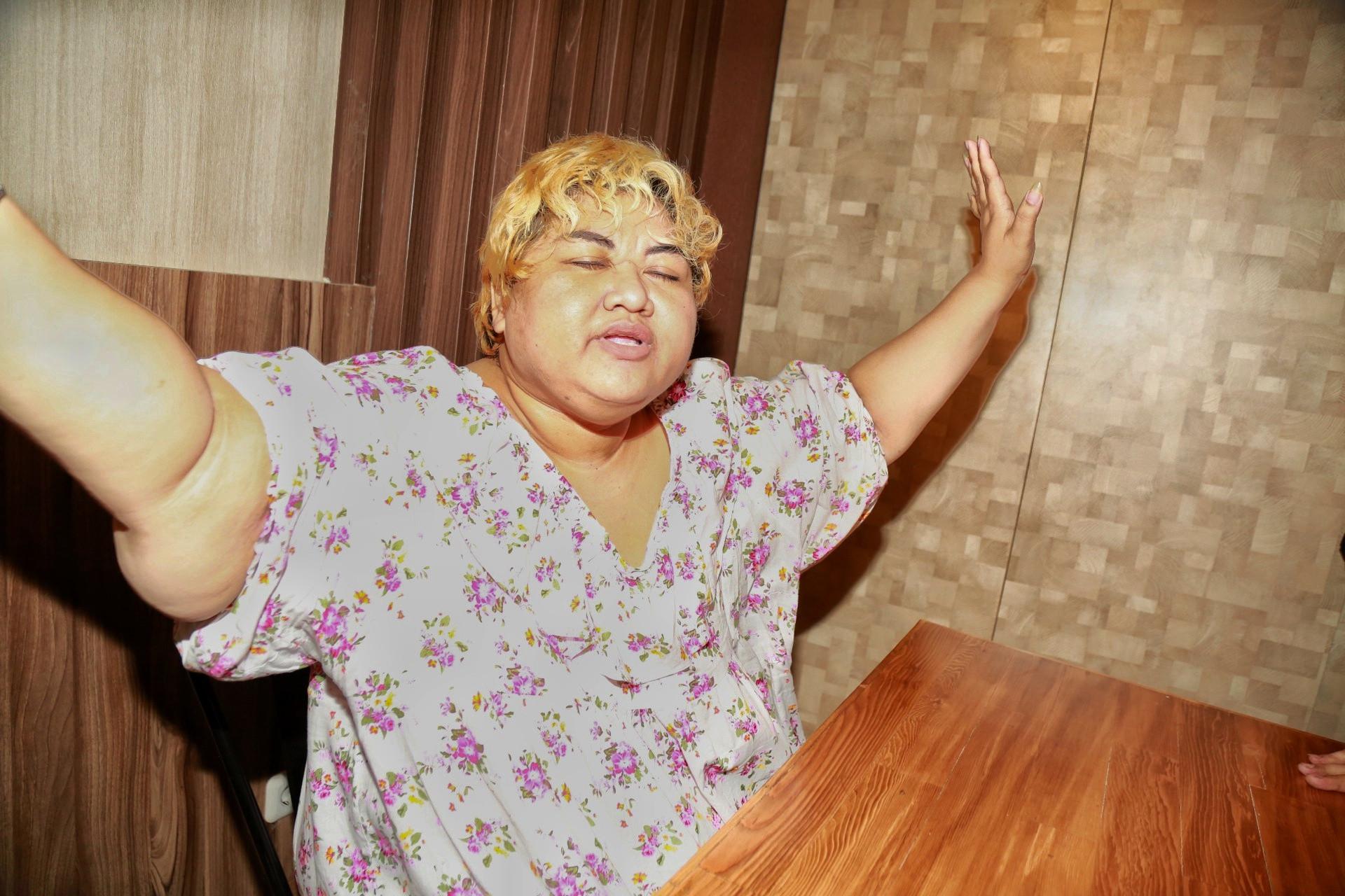 Selain Pretty, polisi juga mengamankan diantaranya berinisial SS pemain film layar lebar, EY, ES, MA, ketiganya merupakan penyanyi dangdut, AH pemain sinetron, GL Model dan DW yang merupakan penyanyi pop. (Adrian Putra/Bintang.com)