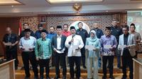Ketua MUI Bidang Ukhuwah dan Dakwah KH M Cholil Nafis PhD, memimpin pembacaan deklarasi komitmen penyiaran saat Ramadan (Istimewa)