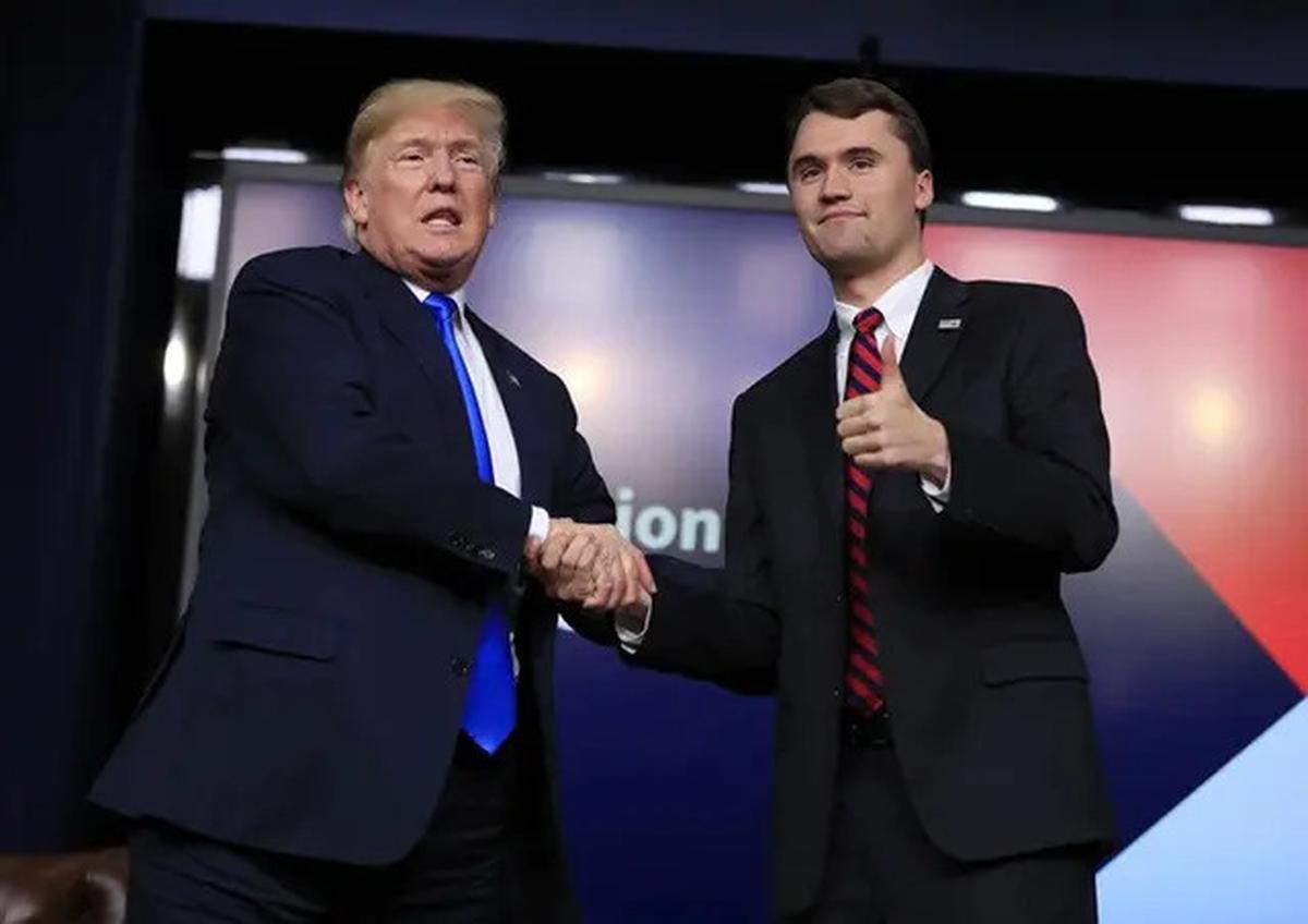 Pelaku Penembakan Charlie Kirk Masih Buron