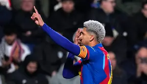 Barcelona Ambil Sikap soal Ronald Araujo
