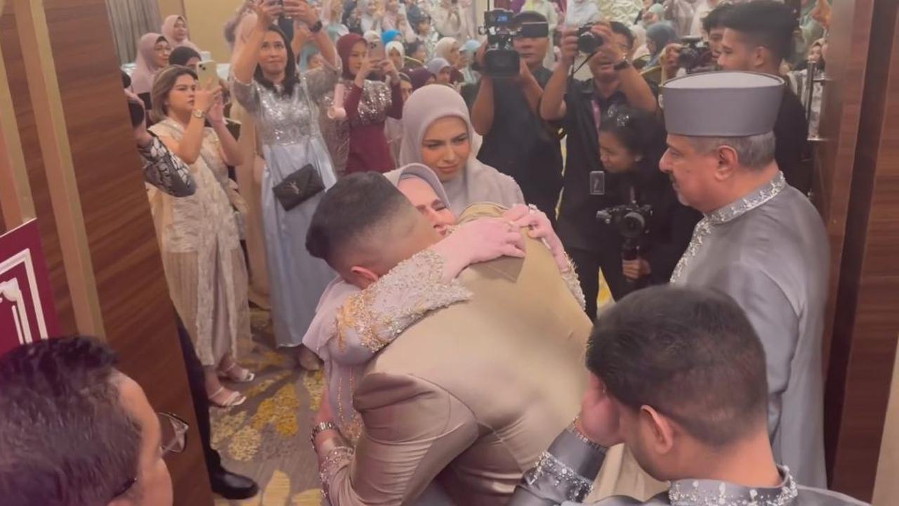 Sah Jadi Suami Istri, Intip Momen Pernikahan Yislam Kakak Fadil Jaidi dan Istrinya