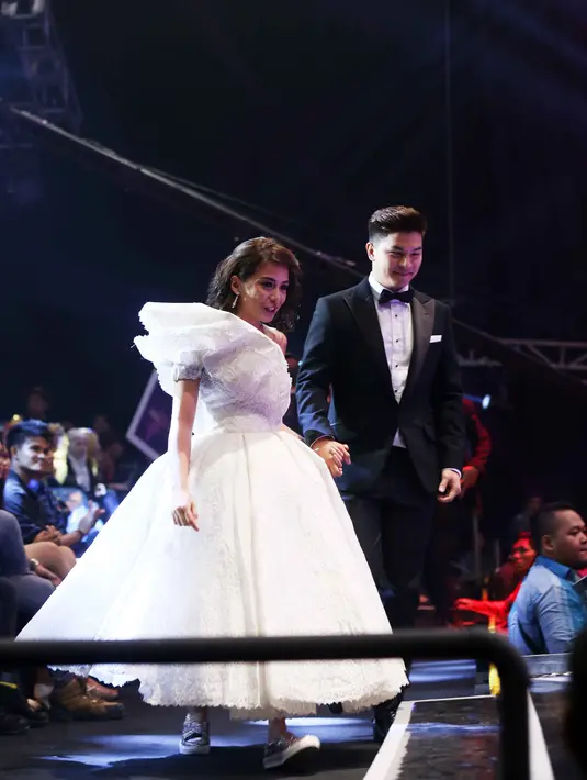 "Dulu kan kalau pergi langsung kunci kamar. Aku lupa ternyata dia masih tidur di kamar. Tahu-tahu dia telepon, 'kamu kunciin aku di kamar'," ungkap Chelsea di Studio 6 Emtek City, Daan Mogot, Jakarta Barat, Jumat (22/1/2016). (Nurwahyunan/Bintang.com)