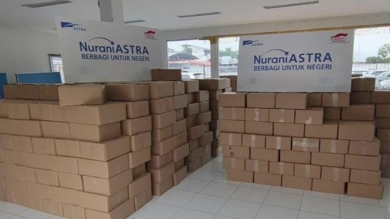 Astra Salurkan Bantuan Darurat dan Sanitasi untuk Korban Bencana di Sumatera