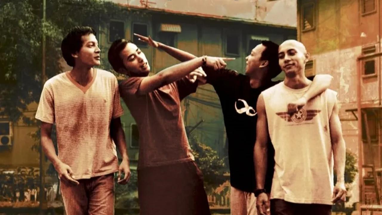 10. Mengejar Matahari (2004)