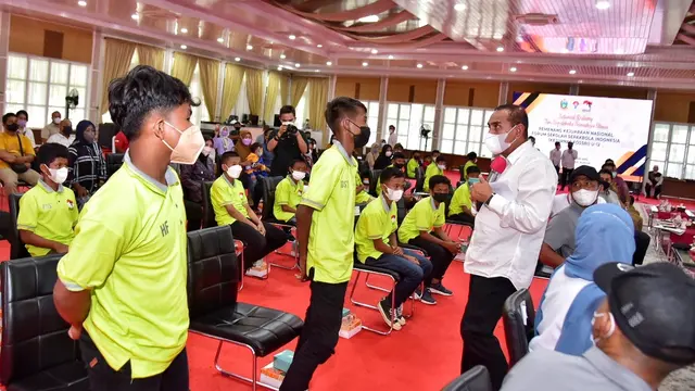 Gubernur Sumut, Edy Rahmayadi, beri pengarahan