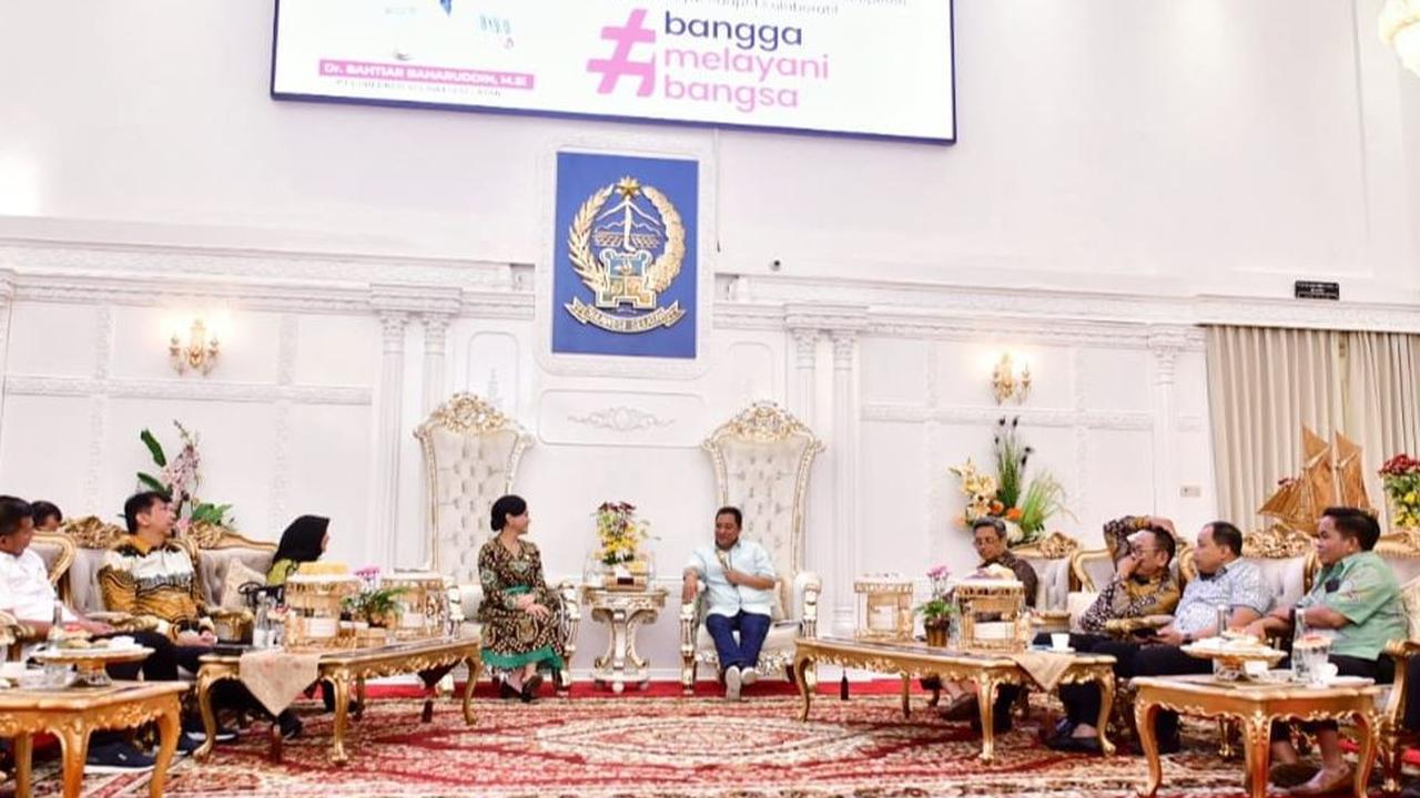 Data Otoritas Jasa Keuangan (OJK) Regional VI Salampua, menyebutkan, di tahun 2022 tingkat literasi keuangan Sulsel baru di angka 36,88 persen sedangkan nasional 49 persen.