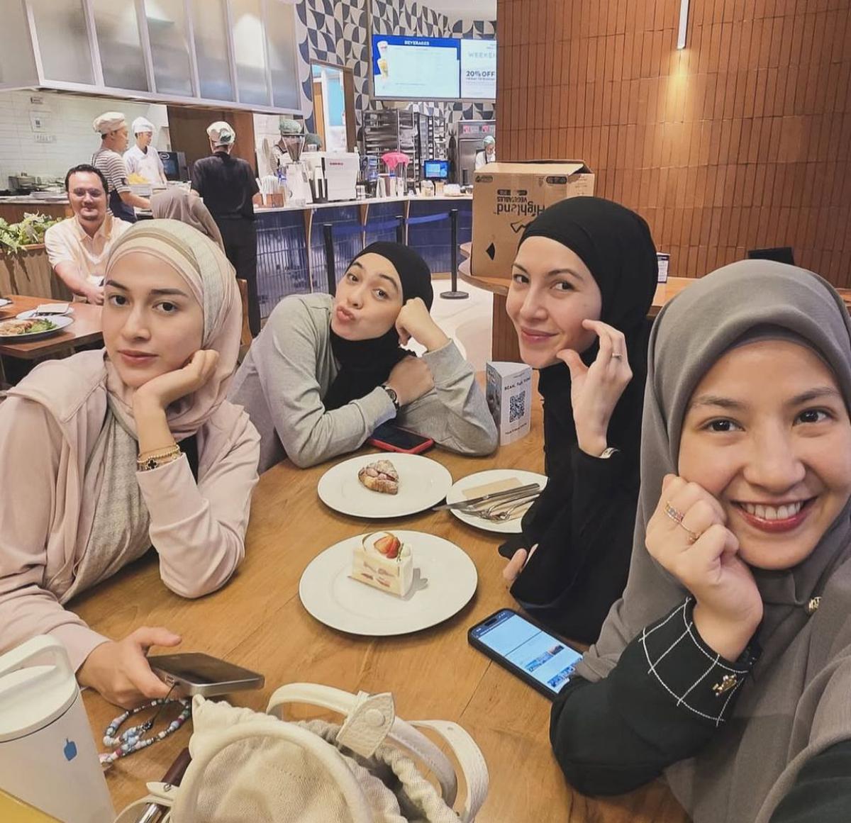 Keseruan Geng Selebriti Natasha Rizky, Nongkrong, Tawa, dan Rencana Tahun Depan