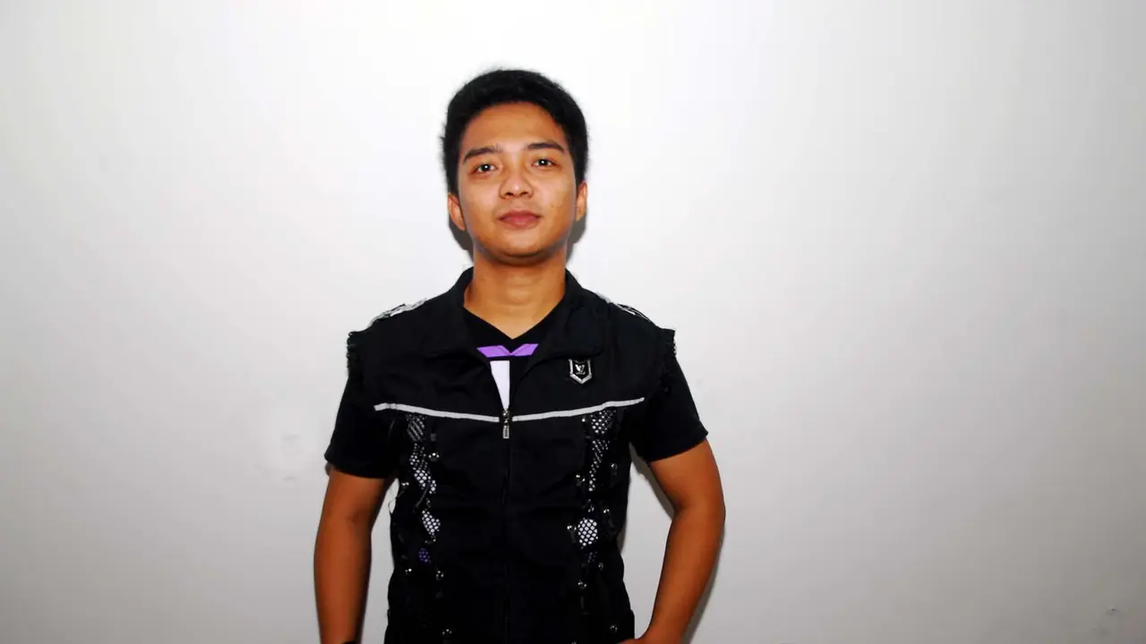 Dipuji Mara Karma, Febro D Academy Senang