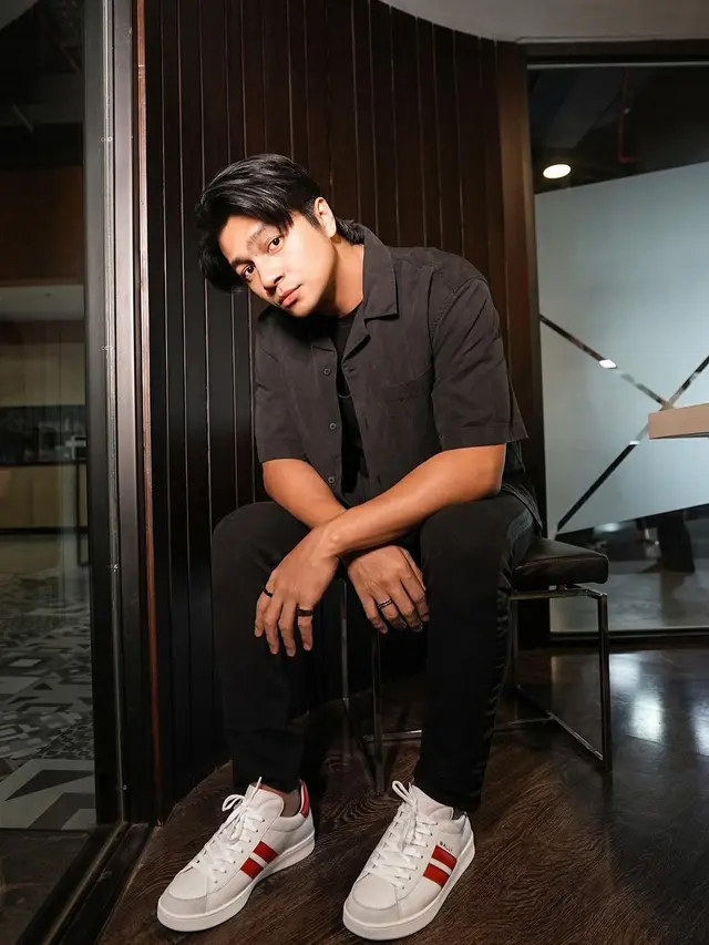 Deva Mahenra (Instagram/devamahenra)