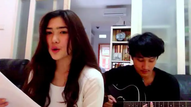 Isyana Sarasvati dan Rayhan Maditra