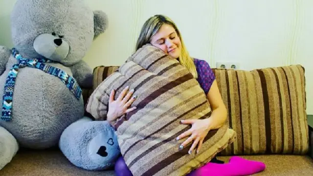 [Bintang] penguji sofa