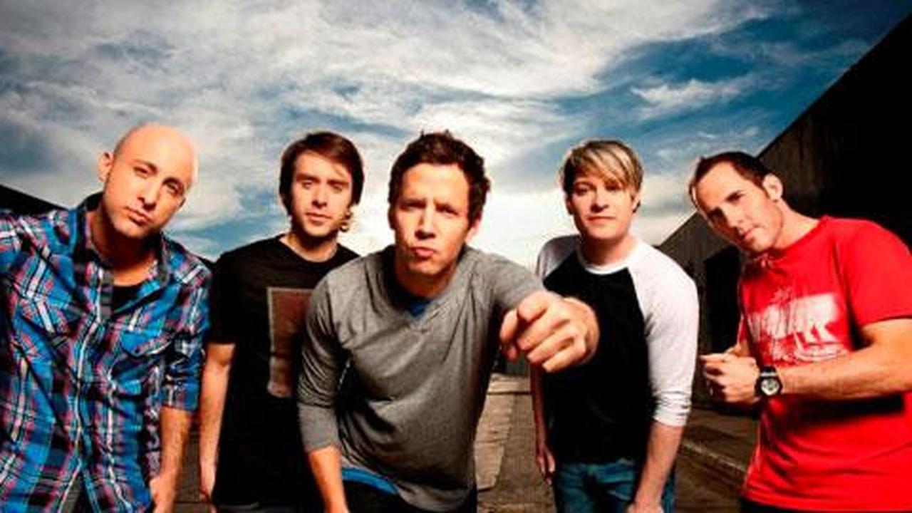 Simple Plan garap video klip 'Summer Paradise