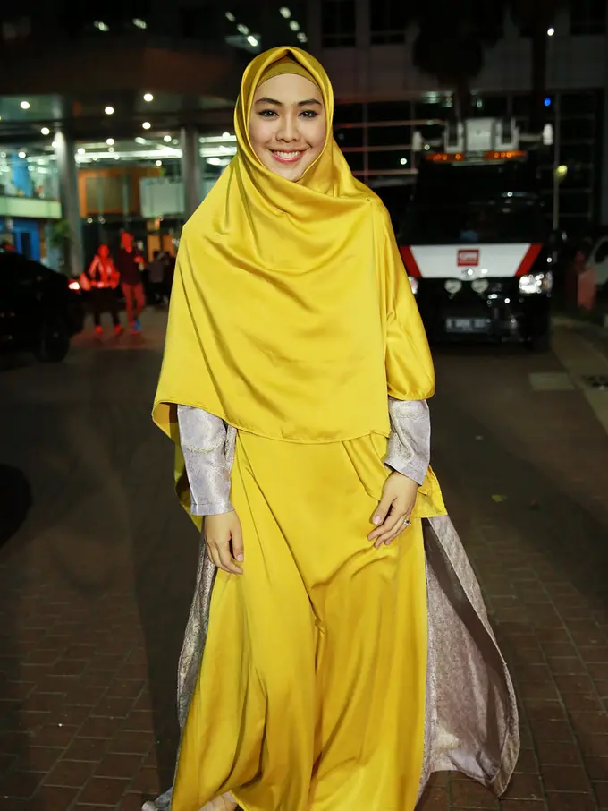 [Bintang] Oki Setiana Dewi