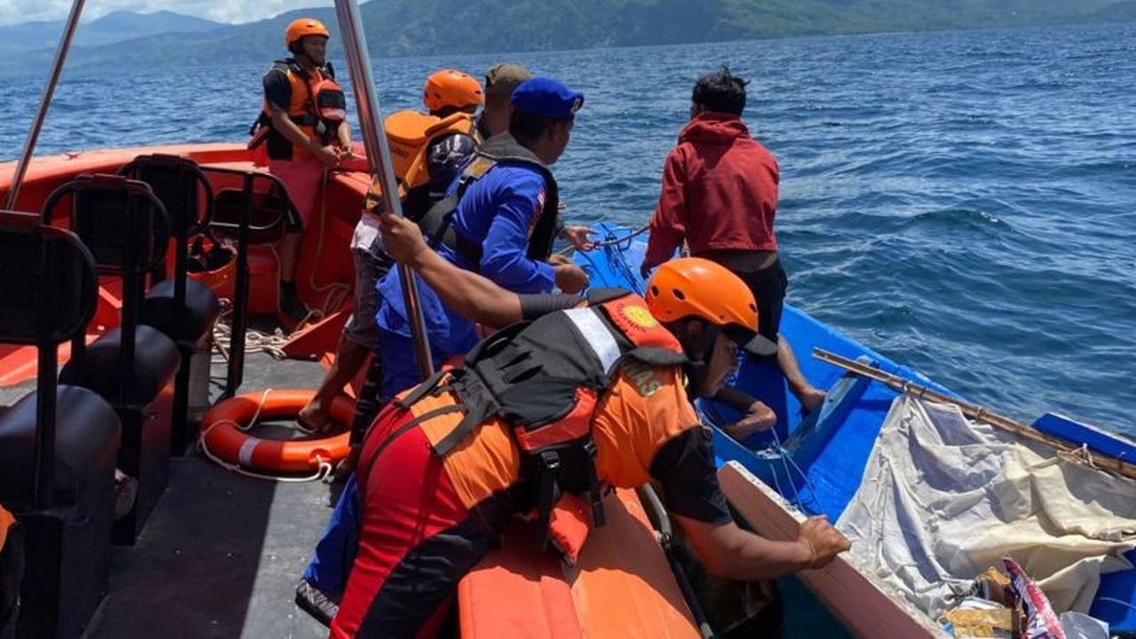 Tim SAR Berhasil Temukan Nelayan Hilang di Sikka NTT Setelah Empat Hari Terombang-ambing