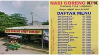 Tulisan Warung Nasi Goreng Nyeleneh. (Sumber: Twitter/@nocontextwarung Instagram/recehtapiviral)