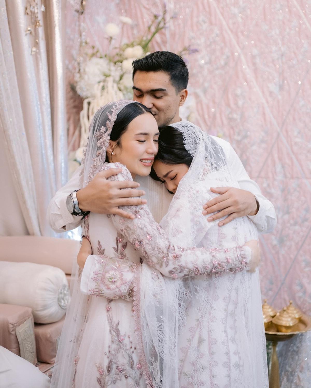 Teuku Atha dengan ikhlas merelakan adiknya menikah lebih dulu darinya, atau seperti yang ia katakan, 'dilangkahi'.&nbsp;