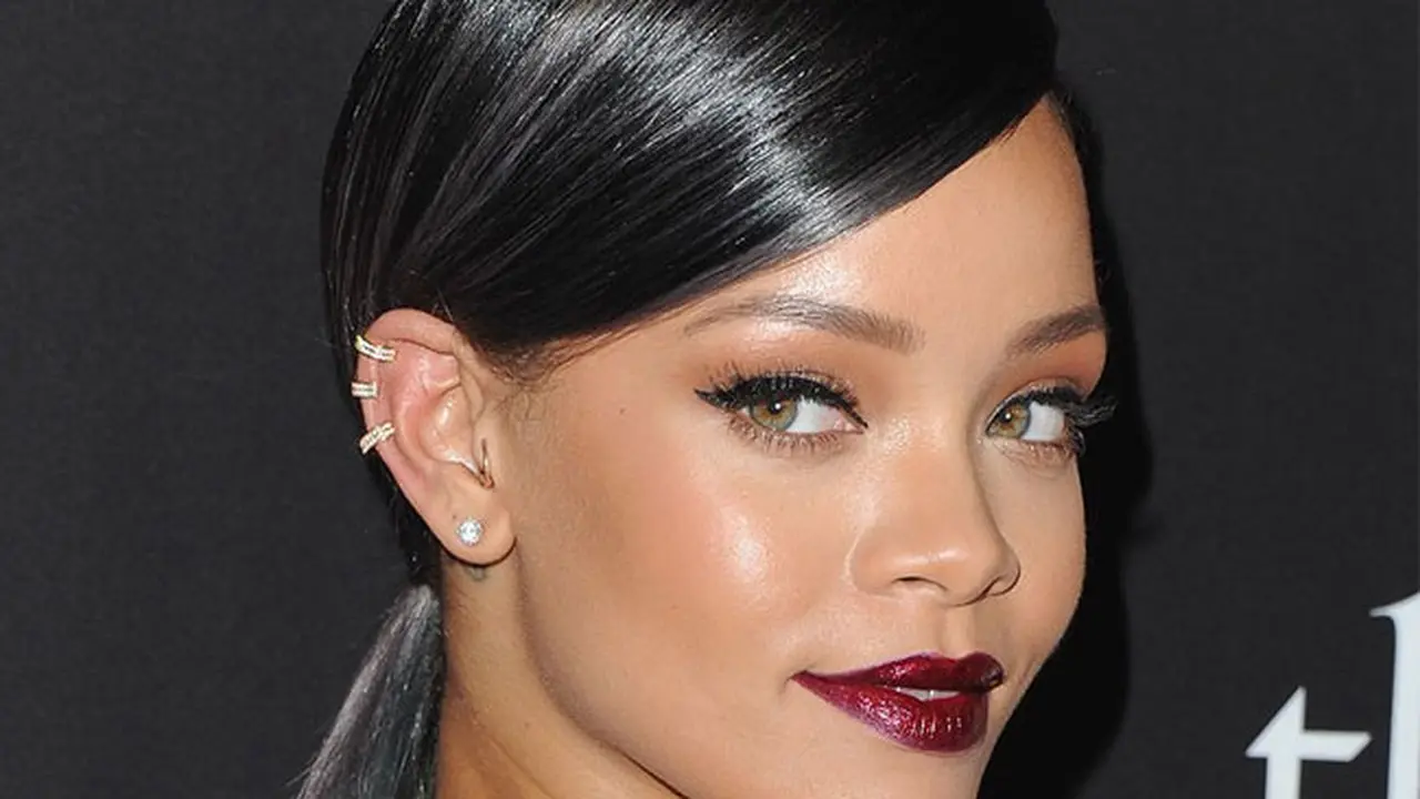 [Bintang] Rihanna