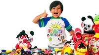 Bikin Review Mainan, Bocah Ini Raup Rp 300 Miliar dari Youtube
