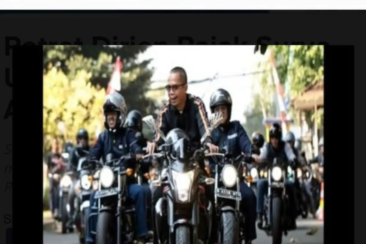 Foto Dirjen Pajak mengendarai Moge bersama klub BlastingRijder DJP