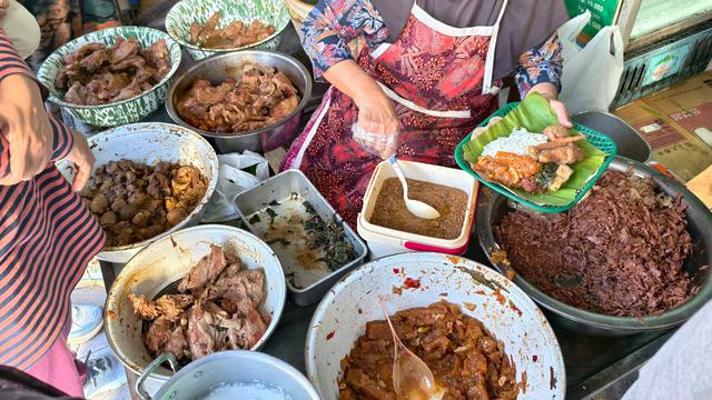 Rekomendasi Tempat Makan Enak Legendaris di Sekitar Malioboro