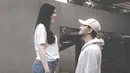 <p>Raut bahagia tak bisa disembunyikan dari wajah pasangan suami istri yang menikah pada 28 Desember 2021 yang lalu ini. Rumah tangga Aditya Zoni dan Yasmine Ow pun kini makin terlihat harmonis. (Instagram/yxsmine.ow)</p>