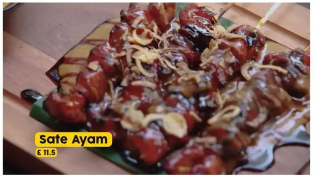 Raditya Dika Bersantap di Restoran Indonesia di Pusat Kota London, Sajikan Menu Tradisional dari Sate,sampai Ikan Arsik